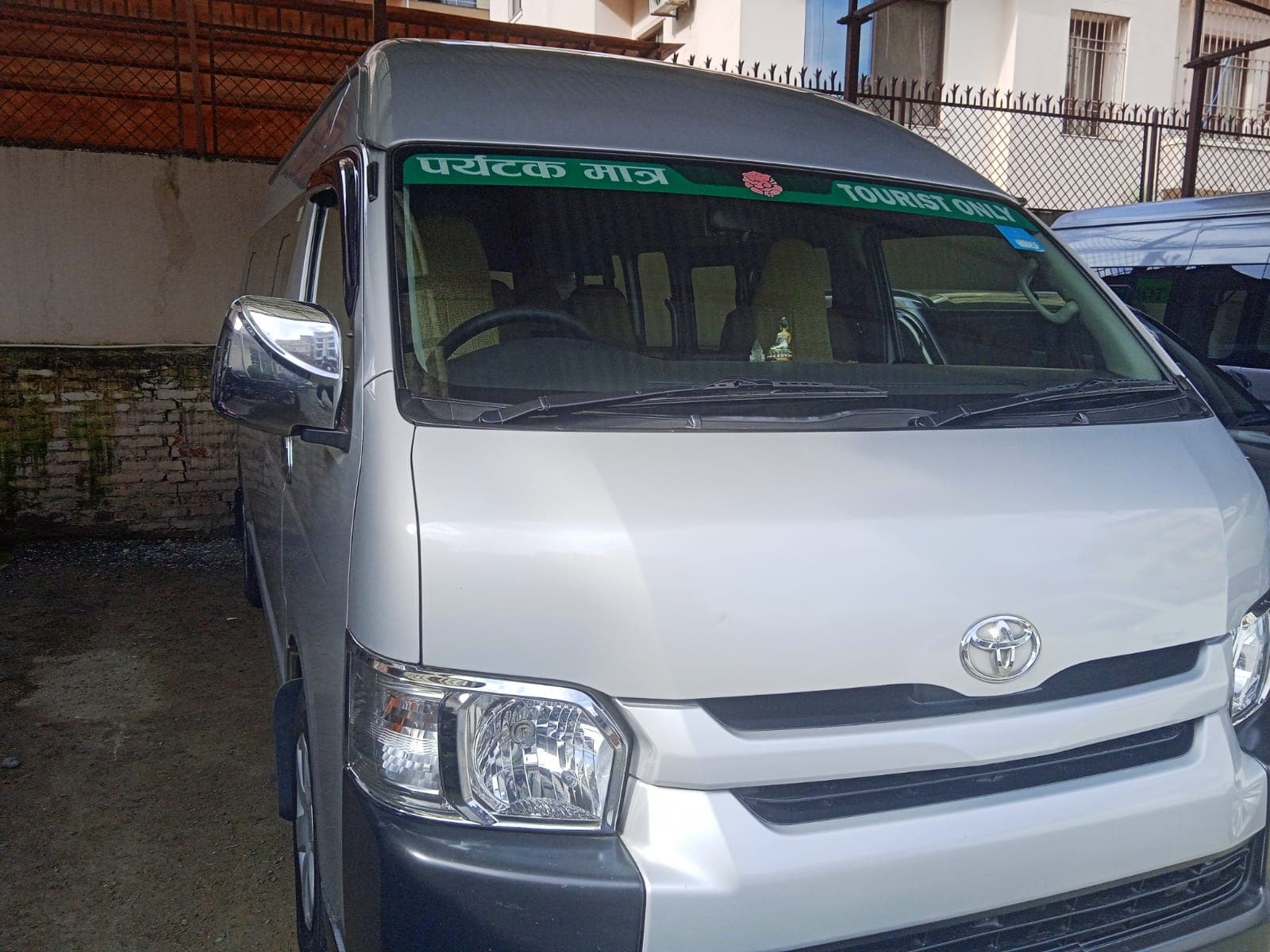 Toyota Hiace - Image 1